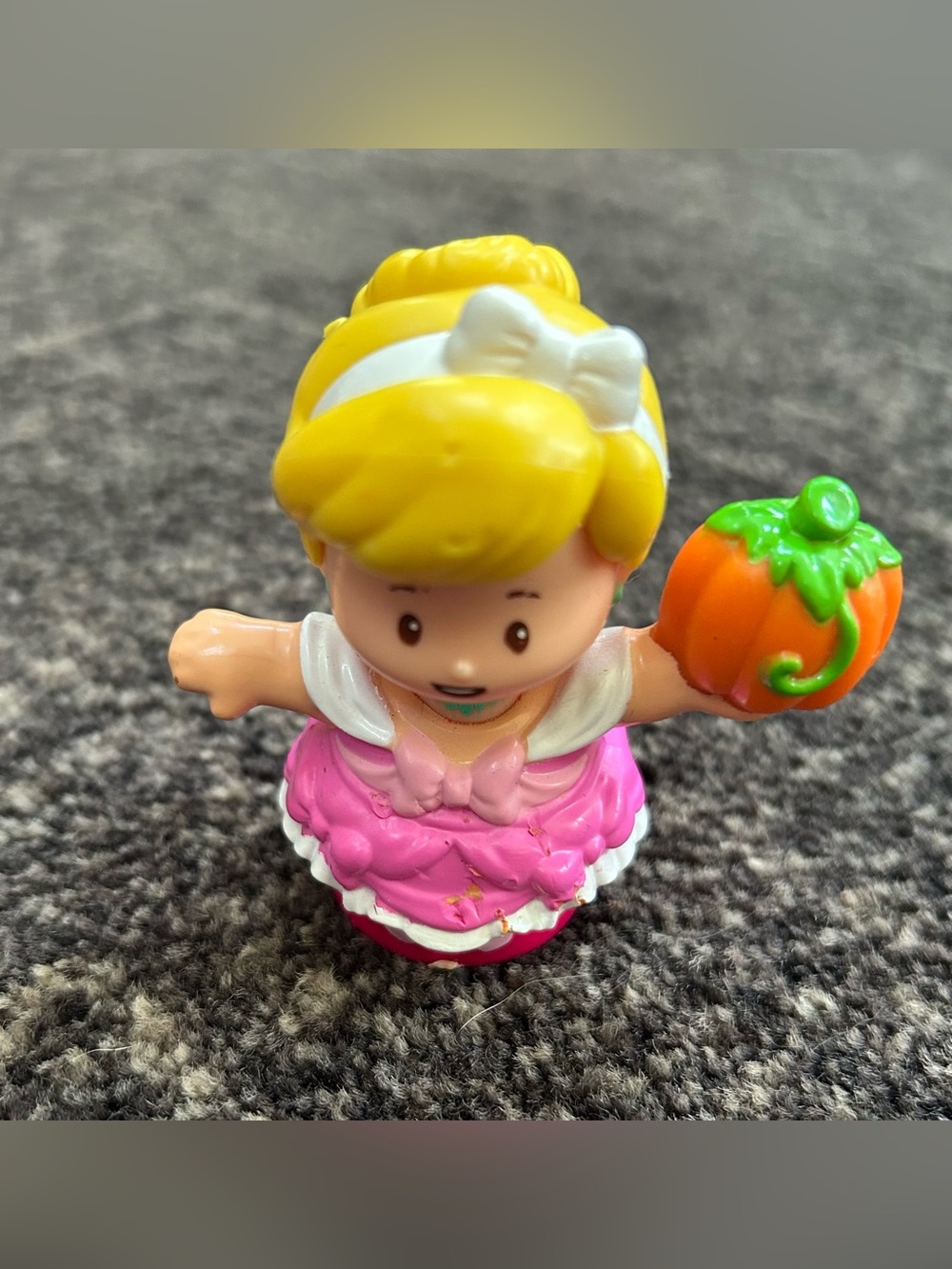 Super Rare Fisher-Price Little People Disney Princess Cinderella Pumpkin Figure
